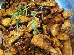 -愉肴麻辣香锅(中北镇店)