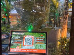 -茅草房·河畔园林火锅