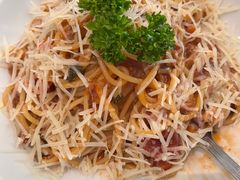-Chom Cafe and Restaurant