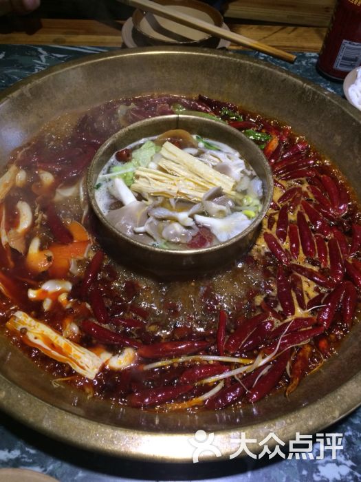 潮辣矿泉水火锅(广丰店)的点评