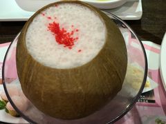 粉红椰皇燉奶-许留山(佐敦道店)