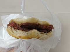 -闫家驴肉老店(华电一校店)