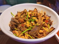 -费大厨辣椒炒肉(富兴店)