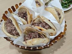 -闫家驴肉老店(华电一校店)