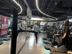 -懒人Club运动健身·运动康复·私教(卓越时代广场店)