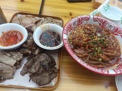 -三只鸟本地特色菜馆(上饶总店)