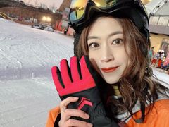 -采薇庄园四季滑雪场