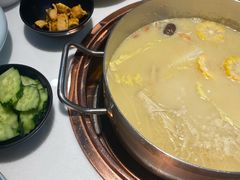 -洪氏嗨捞·猪肚鸡火锅(阳光天地店)