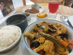 -轻蔬不用等·素食(江苏路店)
