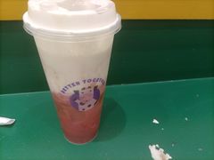 -一只酸奶牛(曲江龙湖星悦荟店)