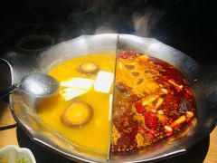 -湊湊火锅·茶憩(杭州湖滨银泰in77店)