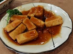 鲍汁客家豆腐-正宗鸡饭粤香酒家(朱村店)