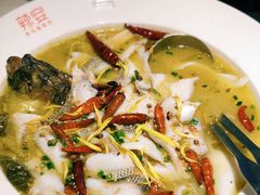 老坛酸菜鱼-新辣宴·湖南家常菜·商务聚餐(中粮创芯店)
