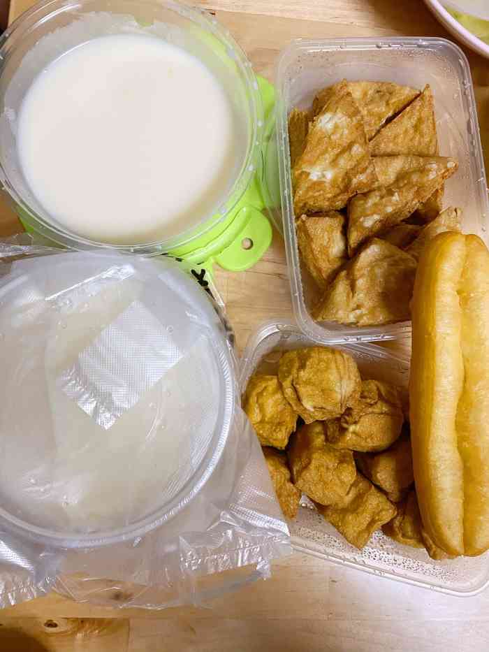 潮汕传统夜豆浆-"味道还可以,外卖销量也挺高,就是巷子里面.
