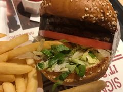 -The Habit Burger Grill 哈比特汉堡(复兴soho店)
