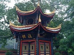 -峨眉山报国寺