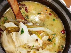 -周鱼小馆石锅酸菜鱼(活力汇店)