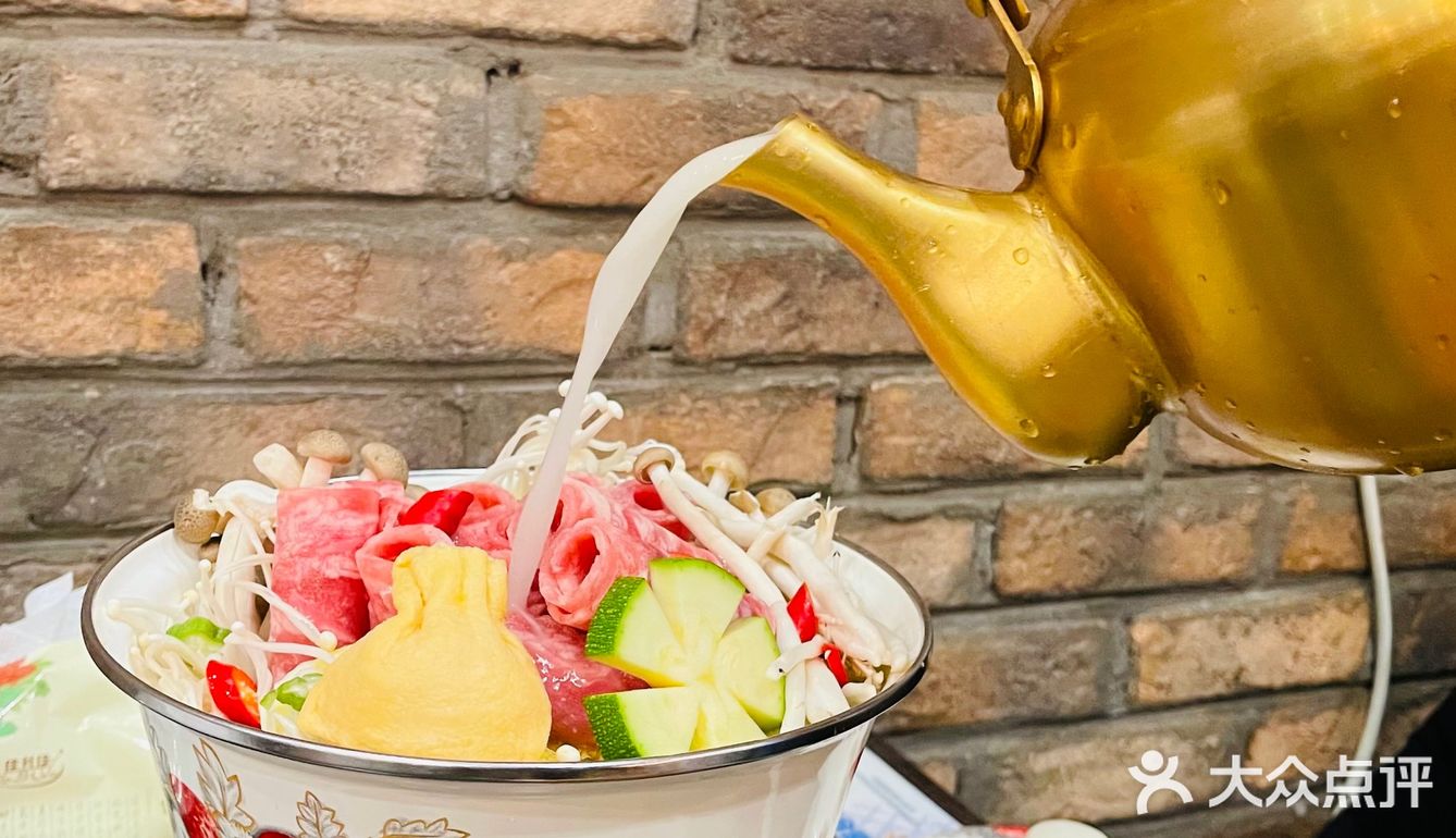 魔都探店 | 打卡圣诞节氛围感的韩国料理店！[胜利]