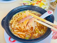 -闫家驴肉老店(华电一校店)
