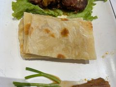 烙饼卷带鱼-大碗居·烤鸭·鱼头泡饼(天坛东门店)