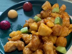 鲜果菠萝里脊-蜜桃花开·中西融合菜E&W(南长街店)