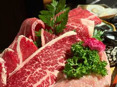 -铭牛烧肉·和牛海鲜自助(高新月牙湖店)