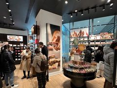 -Laderach 莱德拉(上海环贸iapm店)