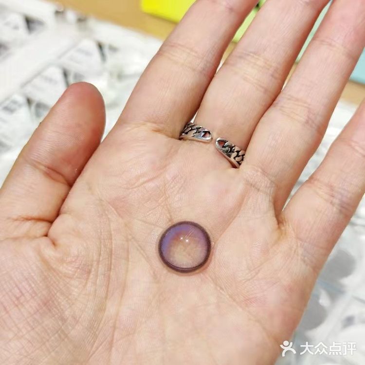 清透感漫画眼拿捏了！这家美瞳绝绝子！