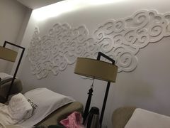 -新盈光·云会所(百丈东路店)