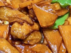 -老码头黑皮肘子锅包肉(赣水路店)
