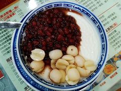 -赵记传承特色牛奶甜品(泉城广场店)