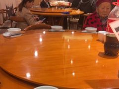 大堂-有红鸡毛店·川菜(建设路店)