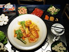 -冰冰龙虾·江湖菜·花园江景餐厅