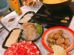 -鲜入围煮花胶鸡海鲜火锅