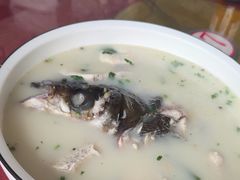-美顺香食府鱼头老店(雪野湖店)