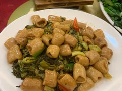 -老乡村美食农庄