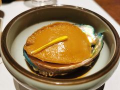 酒蒸鲍鱼很大个-芥末日本料理(打浦路铂尔曼旗舰店)
