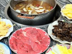 -乳仔牛牦牛汤锅 烤羊排(松潘古城店)