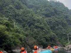 -安吉龙王山峡谷漂流