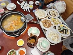 -菌之家·专业纯野生菌火锅·特色炒菌