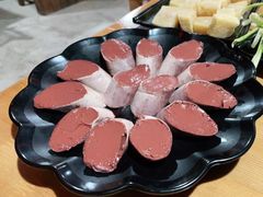 -果松木炭酸菜铜火锅·外婆参鸡汤