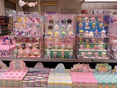 -泡泡玛特POPMART(国金街店)