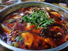 -一品红烧鸭特色川菜(三岔湖店)