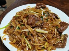 炒牛河-美食店(华贵路店)