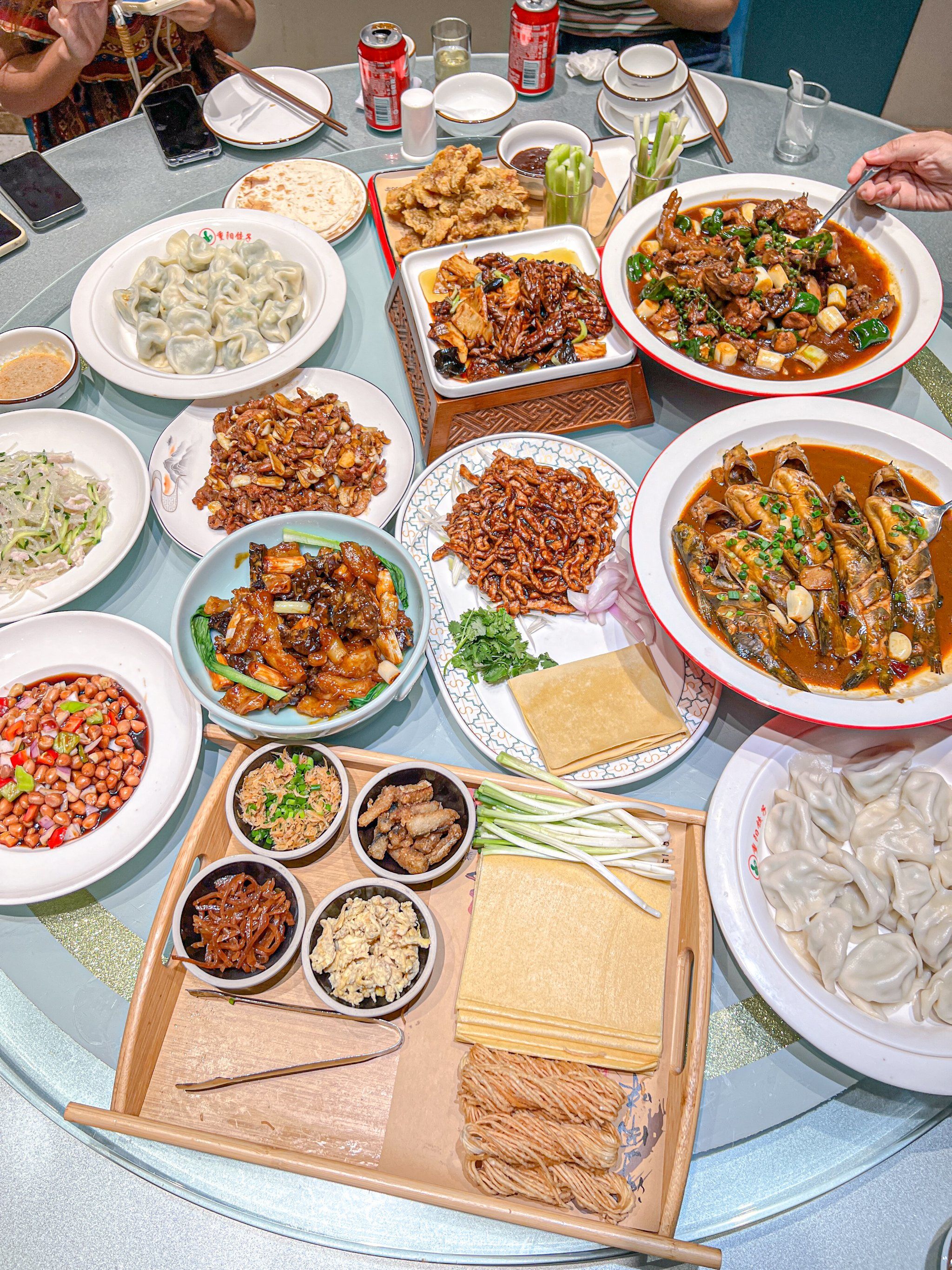 朋友聚会经常去的鲁菜老店,老板专注做鲁菜30多年,菜品盲点不踩雷,真