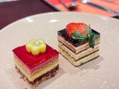 -广州希尔顿逸林酒店-OPEN開·全日制餐厅·海鲜·小火锅·自助餐(东风路店)