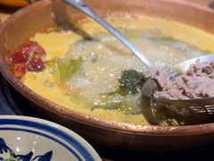 -洱火云南酸菜牛肉火锅(石景山当代商城店)