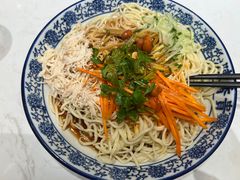 真香麻酱鸡丝拌面-陳香貴·蘭州牛肉面(松江亚繁亚乐城店)