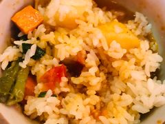 -野山舂·贵州现舂酸汤火锅(鸿通城店)