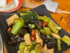 -石记老北京炙子烤肉(松园店)